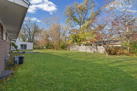 Tiny photo for 1204 W Beardsley Avenue, Champaign, IL 61821 (MLS # 12517086)