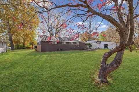 Tiny photo for 1204 W Beardsley Avenue, Champaign, IL 61821 (MLS # 12517086)