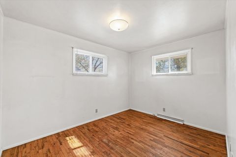 Tiny photo for 1204 W Beardsley Avenue, Champaign, IL 61821 (MLS # 12517086)