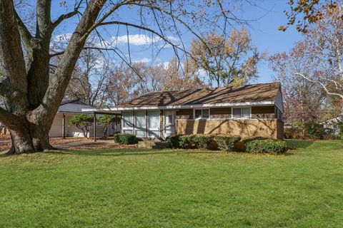 Tiny photo for 1204 W Beardsley Avenue, Champaign, IL 61821 (MLS # 12517086)