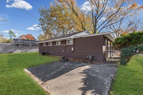 Tiny photo for 1204 W Beardsley Avenue, Champaign, IL 61821 (MLS # 12517086)