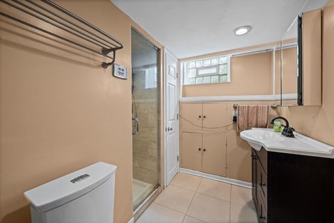 Tiny photo for 7139 N Nagle Avenue, Chicago, IL 60646 (MLS # 12626052)