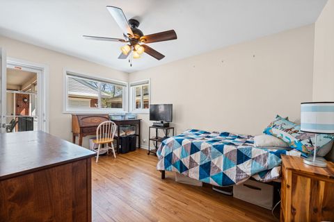 Tiny photo for 7139 N Nagle Avenue, Chicago, IL 60646 (MLS # 12626052)