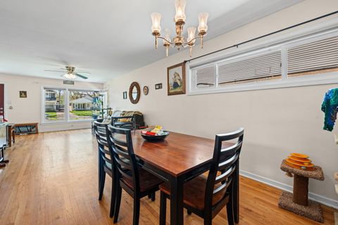 Tiny photo for 7139 N Nagle Avenue, Chicago, IL 60646 (MLS # 12626052)