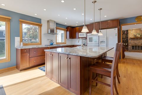 Tiny photo for 413 Linsey Avenue, Schaumburg, IL 60194 (MLS # 12475466)