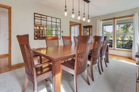 Tiny photo for 413 Linsey Avenue, Schaumburg, IL 60194 (MLS # 12475466)
