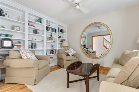 Tiny photo for 413 Linsey Avenue, Schaumburg, IL 60194 (MLS # 12475466)