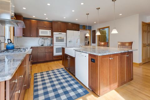 Tiny photo for 413 Linsey Avenue, Schaumburg, IL 60194 (MLS # 12475466)