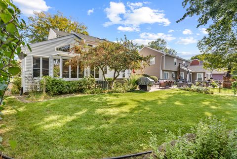 Tiny photo for 413 Linsey Avenue, Schaumburg, IL 60194 (MLS # 12475466)
