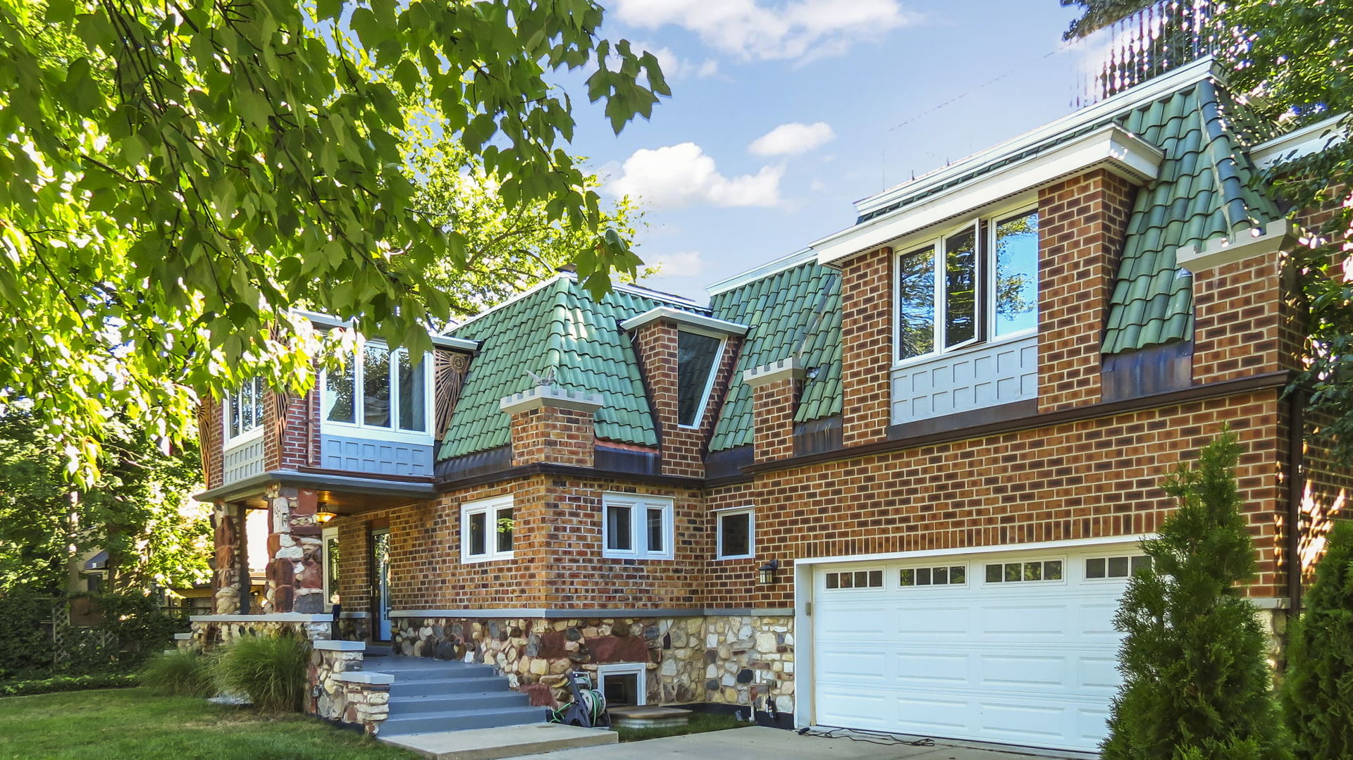 535 N Ashland Avenue