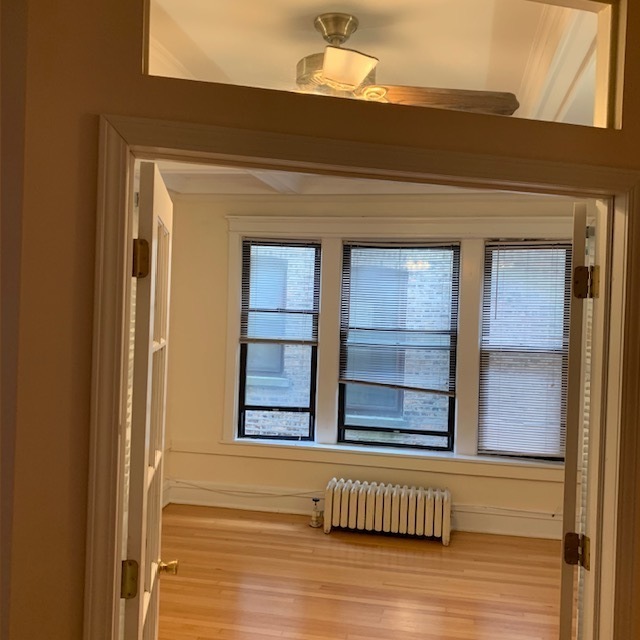 5857 N KENMORE Avenue 2S