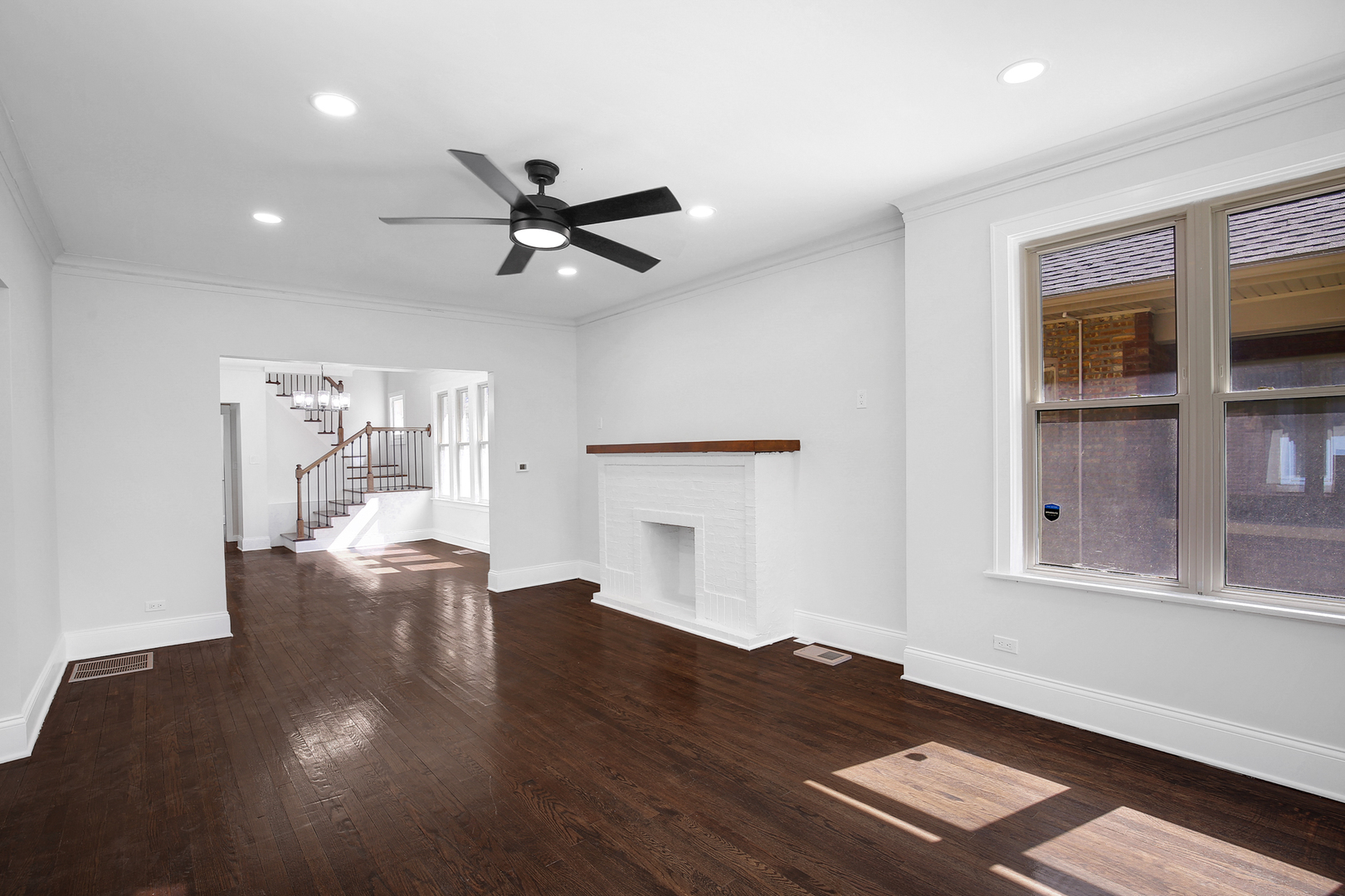 1724 W 105th Street