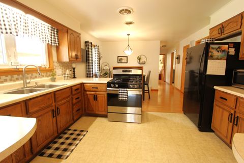 Tiny photo for 410 E Fifer Street, Colfax, IL 61728 (MLS # 12662616)