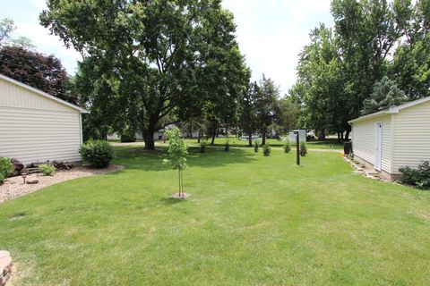 Tiny photo for 410 E Fifer Street, Colfax, IL 61728 (MLS # 12662616)
