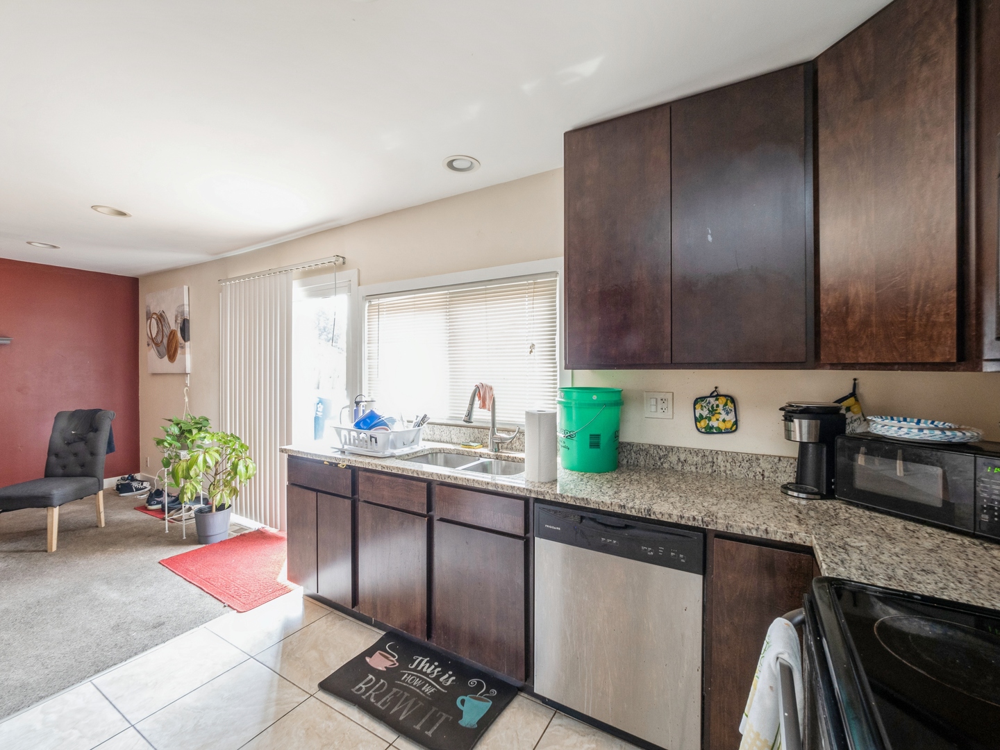 1117 Court B Court