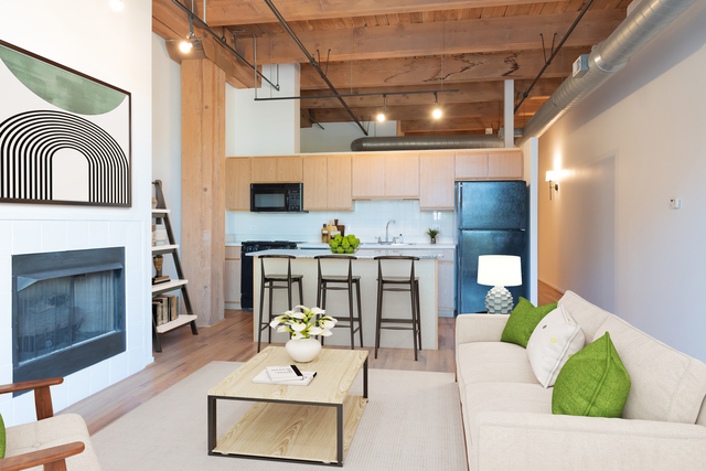 1250 W Van Buren Street 203