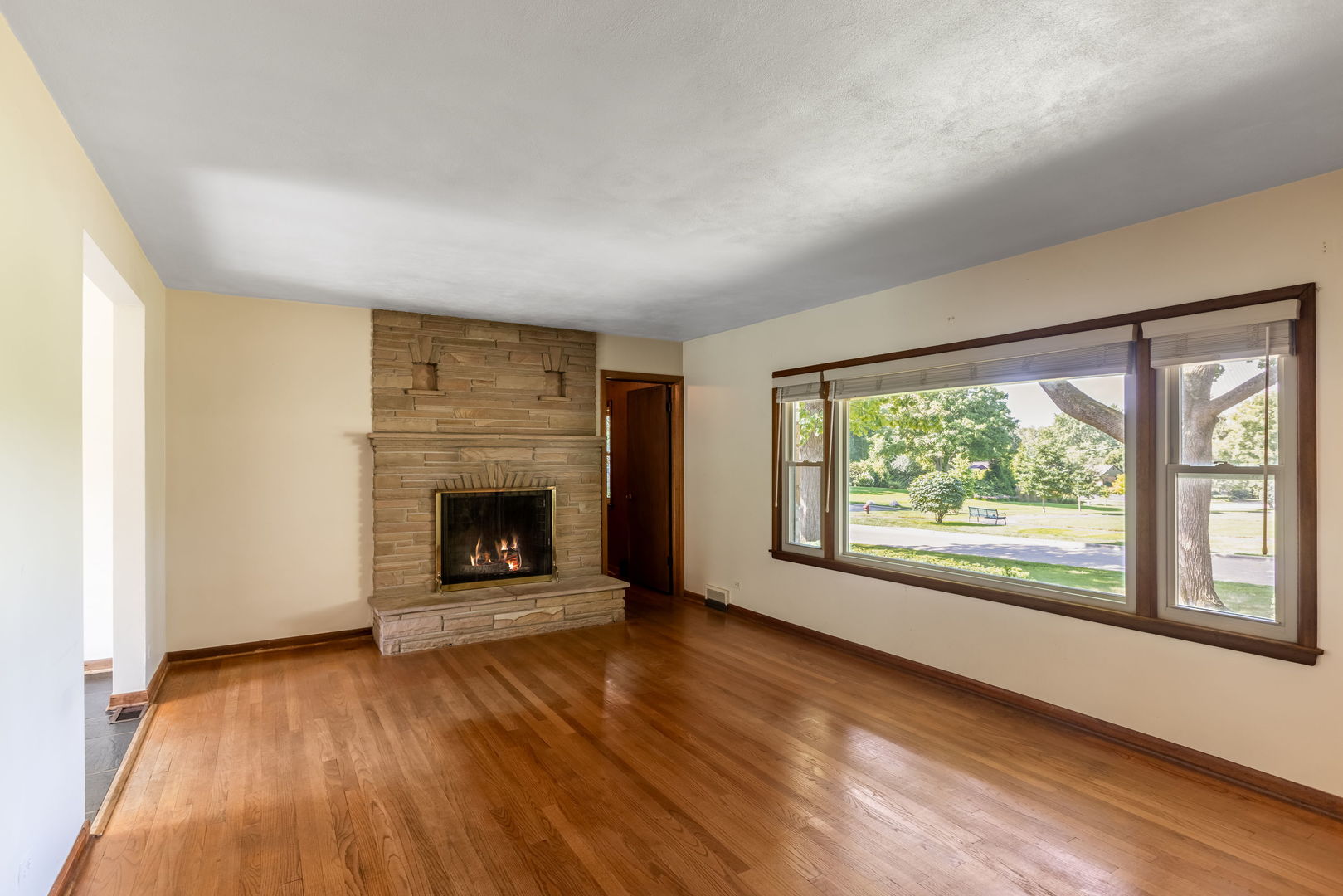 27 Pleasant Avenue