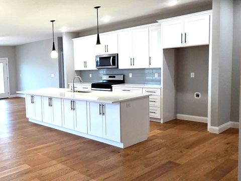 Tiny photo for 3 Saint Ivans Circle, Bloomington, IL 61705 (MLS # 12548952)