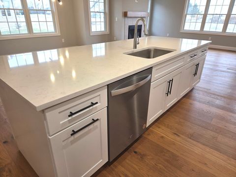 Tiny photo for 3 Saint Ivans Circle, Bloomington, IL 61705 (MLS # 12548952)