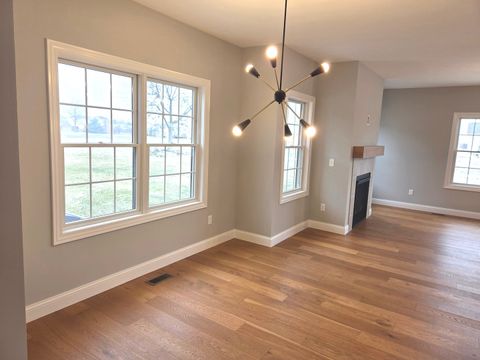 Tiny photo for 3 Saint Ivans Circle, Bloomington, IL 61705 (MLS # 12548952)