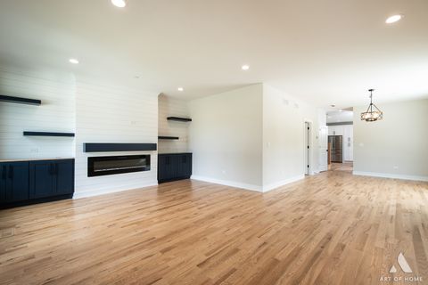 Tiny photo for 7957 W 73 Place, Bridgeview, IL 60455 (MLS # 12609224)