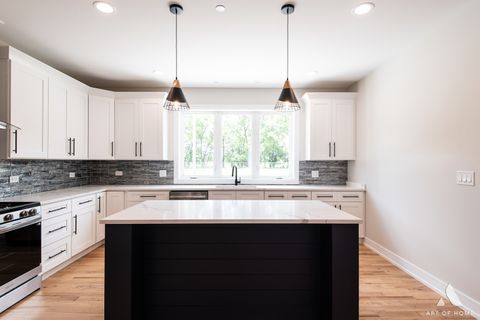 Tiny photo for 7957 W 73 Place, Bridgeview, IL 60455 (MLS # 12609224)