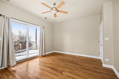 Tiny photo for 2736 N WOLCOTT Avenue #202, Chicago, IL 60614 (MLS # 12556839)