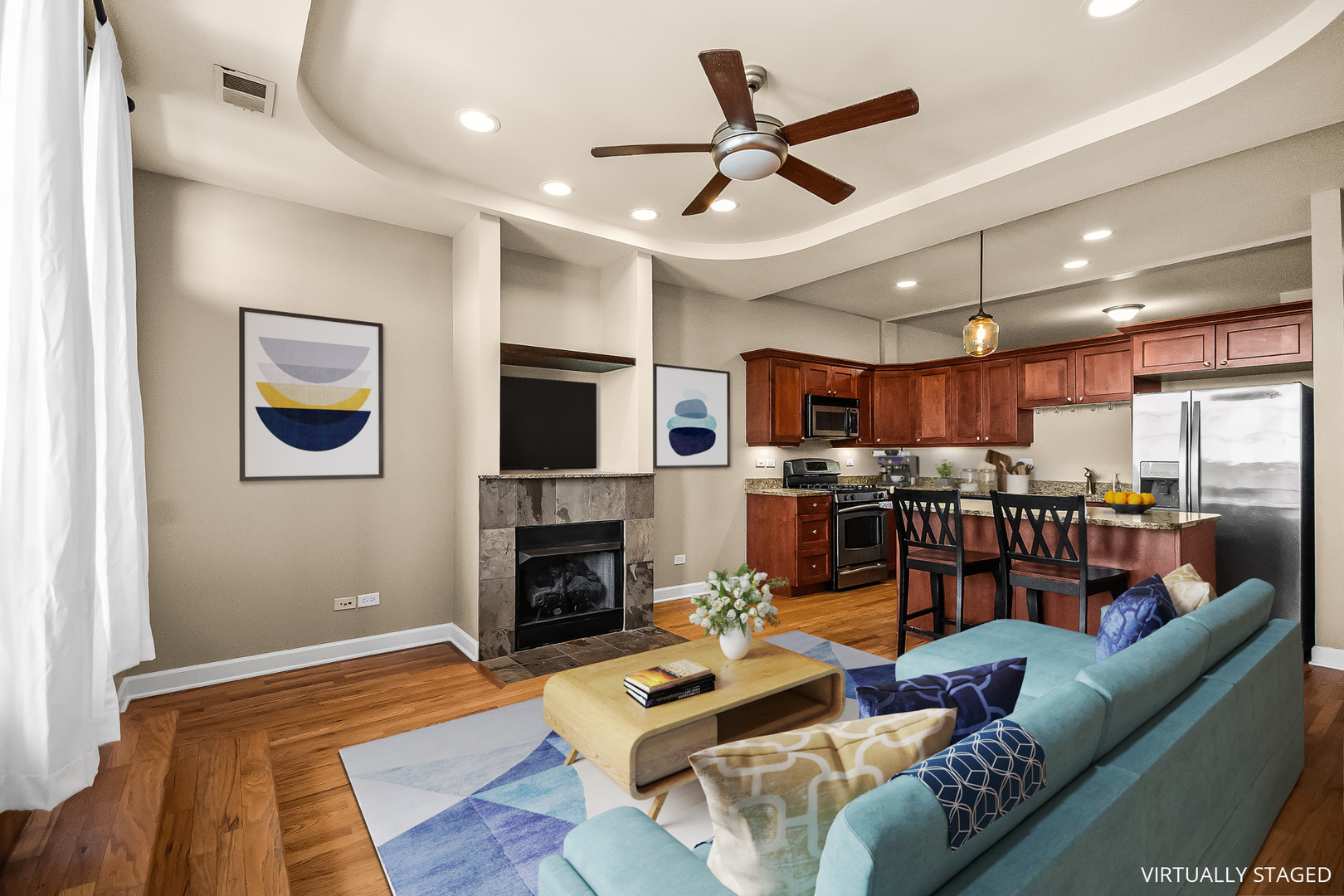 2736 N WOLCOTT Avenue 202