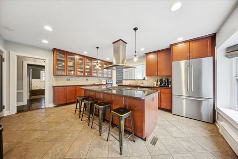 Tiny photo for 1720 Greendale Avenue, Park Ridge, IL 60068 (MLS # 12458033)