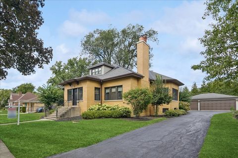 Tiny photo for 1720 Greendale Avenue, Park Ridge, IL 60068 (MLS # 12458033)