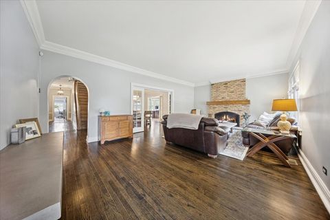 Tiny photo for 1720 Greendale Avenue, Park Ridge, IL 60068 (MLS # 12458033)