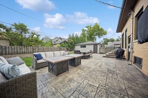 Tiny photo for 1720 Greendale Avenue, Park Ridge, IL 60068 (MLS # 12458033)