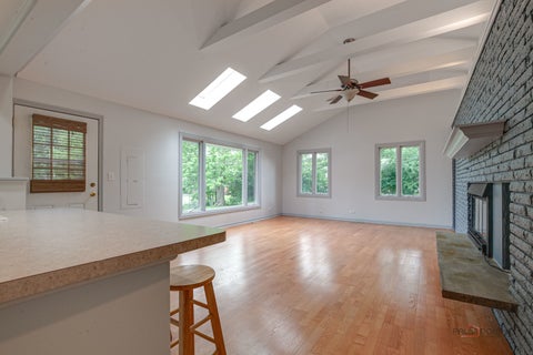 Tiny photo for 2508 Highland Drive, Lindenhurst, IL 60046 (MLS # 12672983)