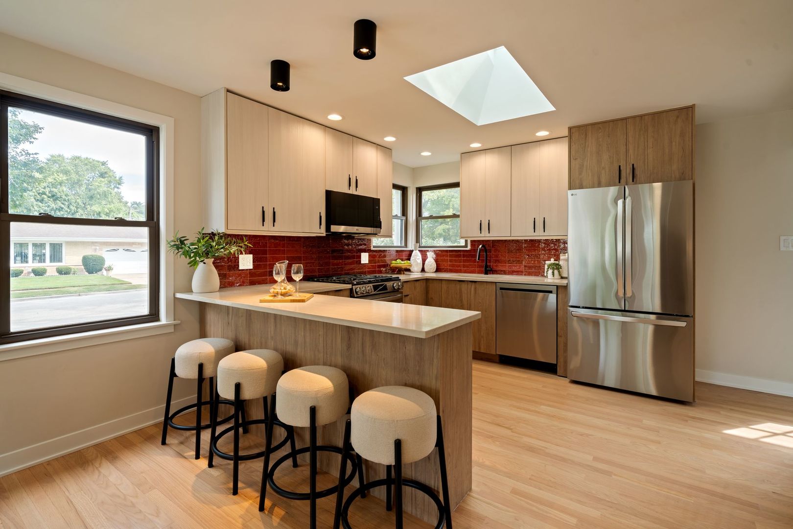 4333 W MAIN Street