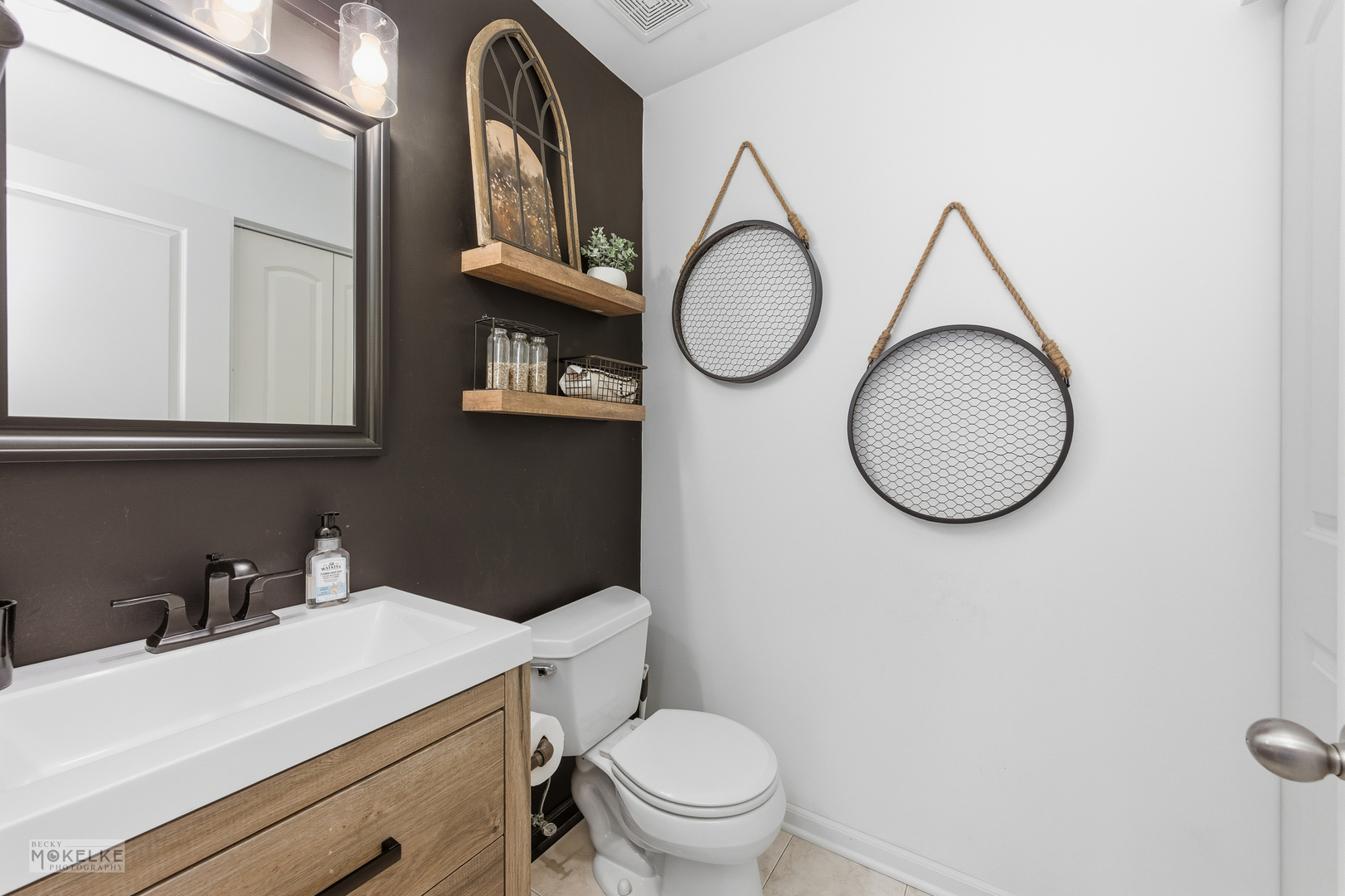 Minooka, Illinois 60447, United States, 4 Bedrooms Bedrooms, ,3 BathroomsBathrooms,Residential,Active,246563