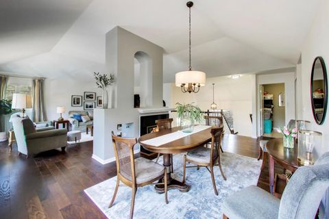 Tiny photo for 11171 Edgebrook Lane, Indian Head Park, IL 60525 (MLS # 12639406)