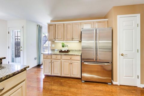 Tiny photo for 11171 Edgebrook Lane, Indian Head Park, IL 60525 (MLS # 12639406)