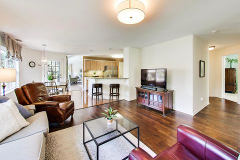 Tiny photo for 11171 Edgebrook Lane, Indian Head Park, IL 60525 (MLS # 12639406)