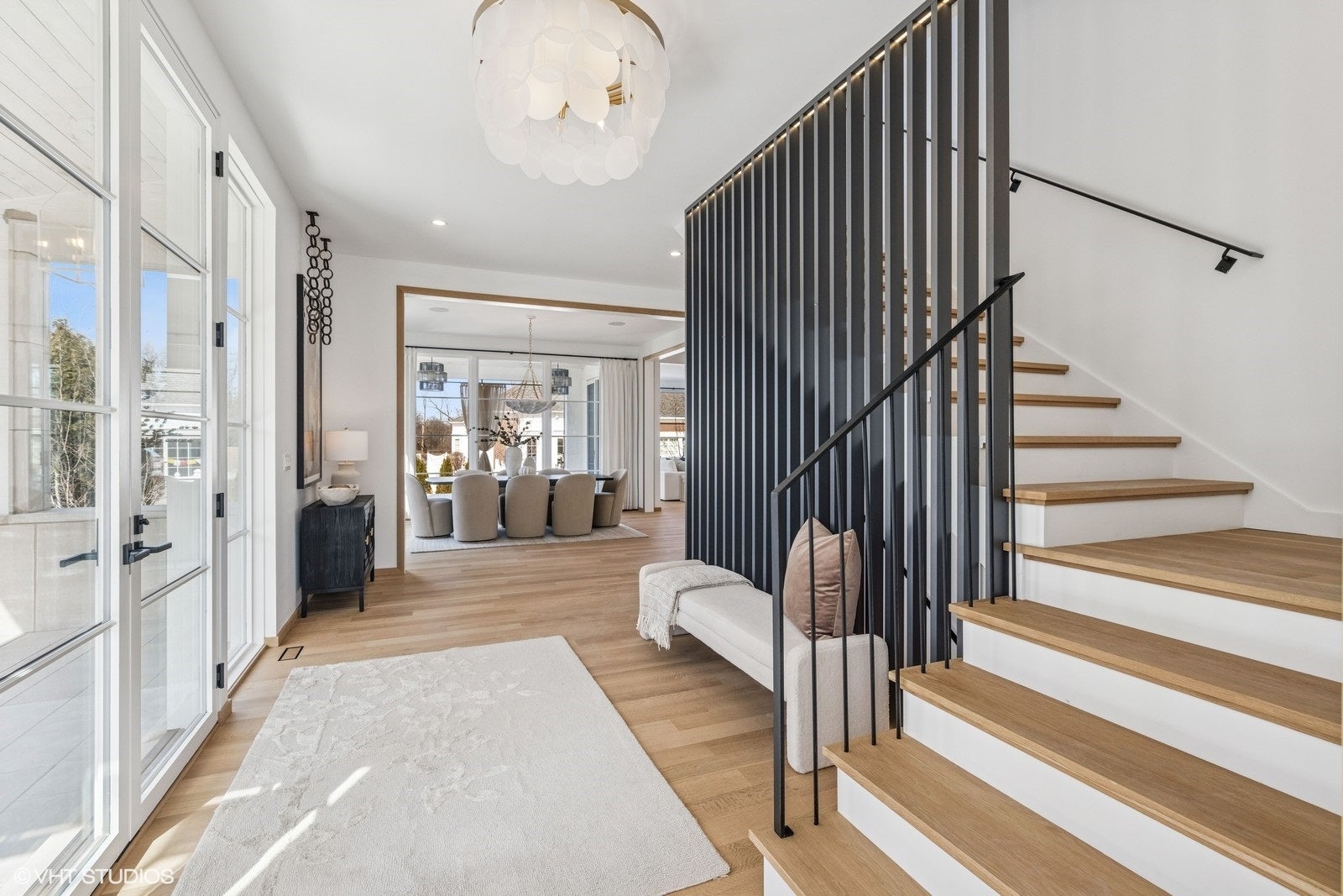 541 Kensington Court