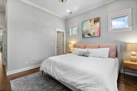 Tiny photo for 3252 N Seminary Avenue #3, Chicago, IL 60657 (MLS # 12646660)