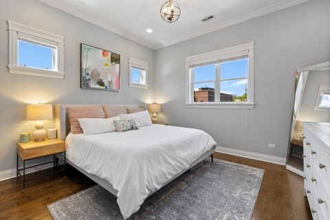 Tiny photo for 3252 N Seminary Avenue #3, Chicago, IL 60657 (MLS # 12646660)