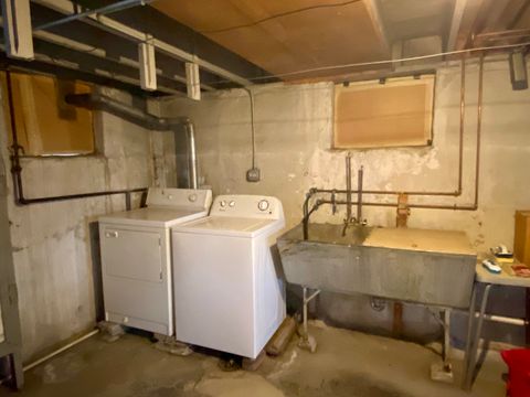 Tiny photo for 556 Orchard Court, Des Plaines, IL 60016 (MLS # 12569152)