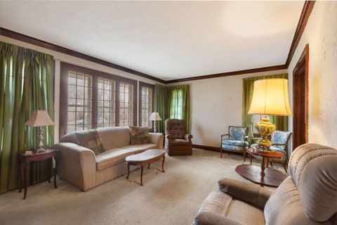 Tiny photo for 556 Orchard Court, Des Plaines, IL 60016 (MLS # 12569152)