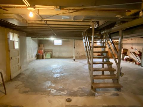 Tiny photo for 556 Orchard Court, Des Plaines, IL 60016 (MLS # 12569152)