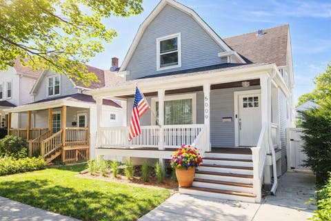 Photo of 5009 W Argyle Street, Chicago, IL 60630 (MLS # 12722821)
