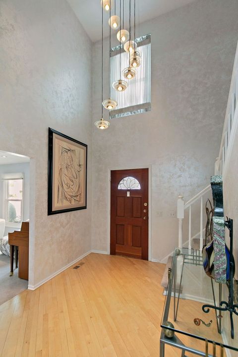 Tiny photo for 5 Wakefield Lane, Buffalo Grove, IL 60089 (MLS # 12553197)