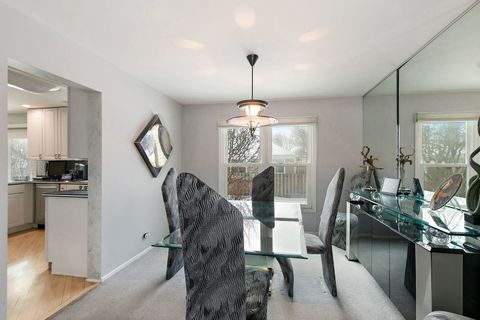 Tiny photo for 5 Wakefield Lane, Buffalo Grove, IL 60089 (MLS # 12553197)