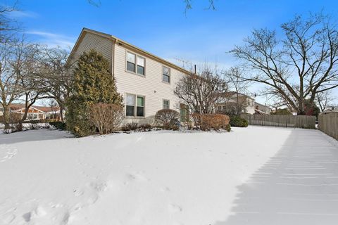 Tiny photo for 5 Wakefield Lane, Buffalo Grove, IL 60089 (MLS # 12553197)