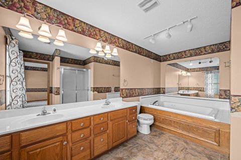 Tiny photo for 2804 W 44th Street, Davenport, IA 52806 (MLS # 12687426)
