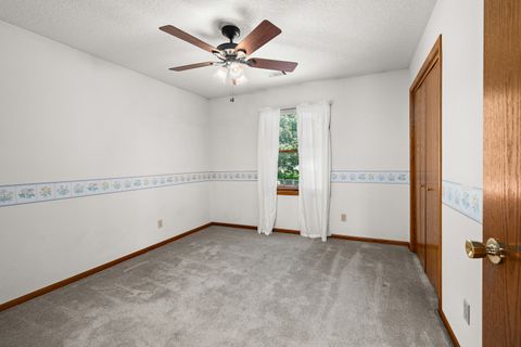 Tiny photo for 2804 W 44th Street, Davenport, IA 52806 (MLS # 12687426)
